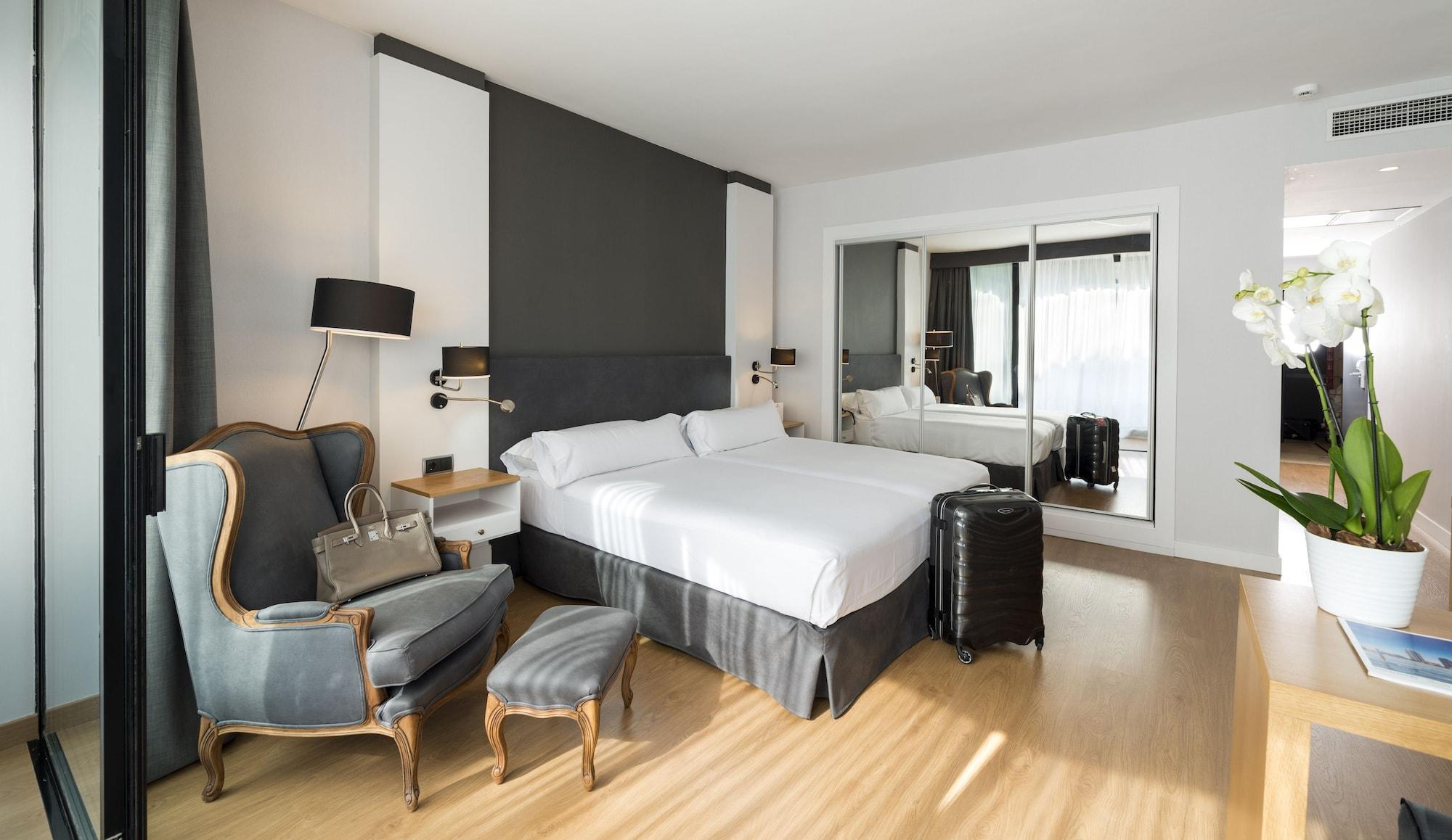 Guitart Grand Passage Hotel Барселона Екстериор снимка