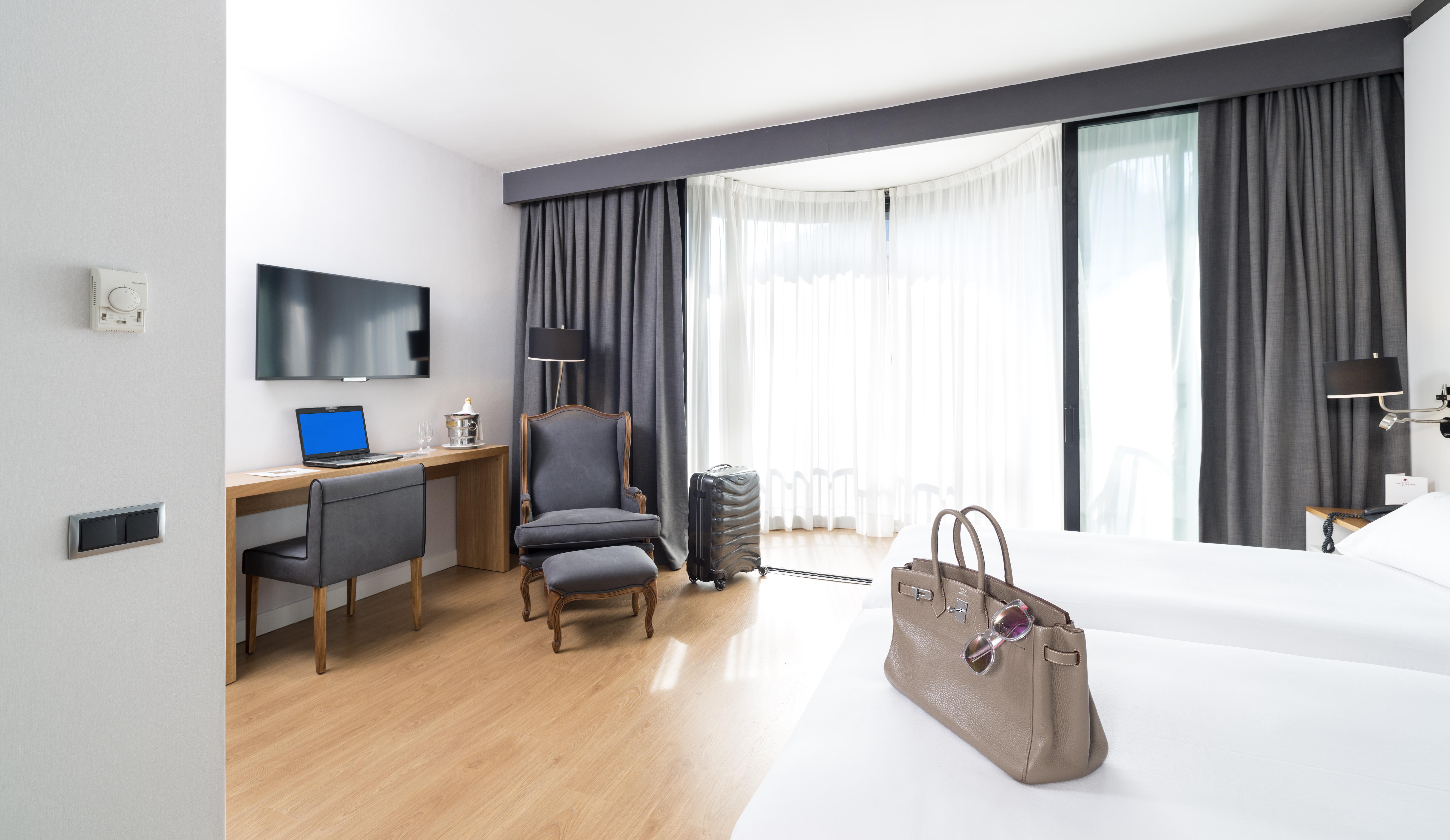 Guitart Grand Passage Hotel Барселона Екстериор снимка