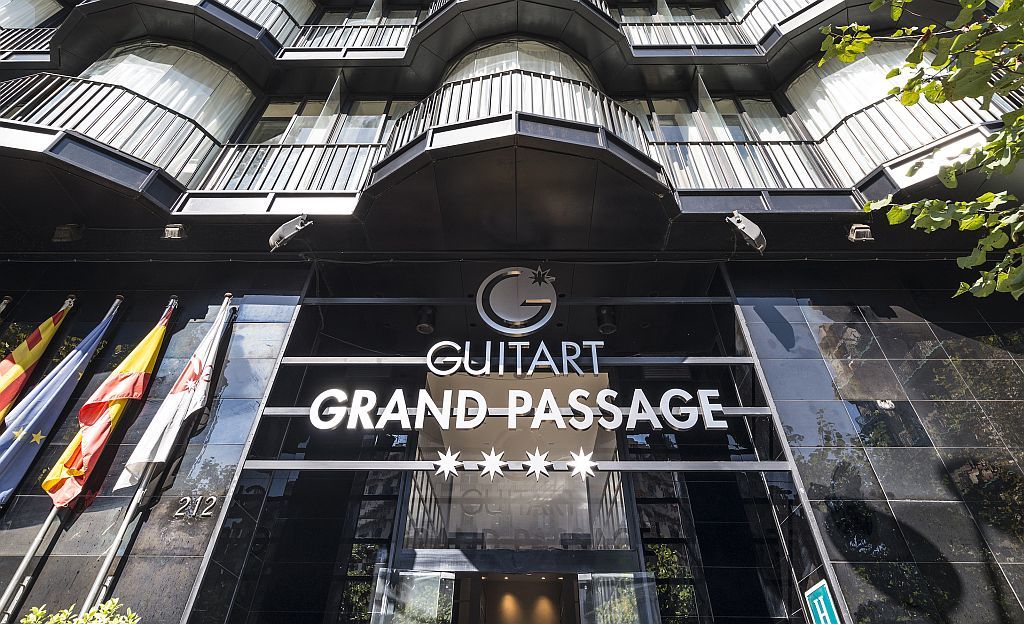 Guitart Grand Passage Hotel Барселона Екстериор снимка