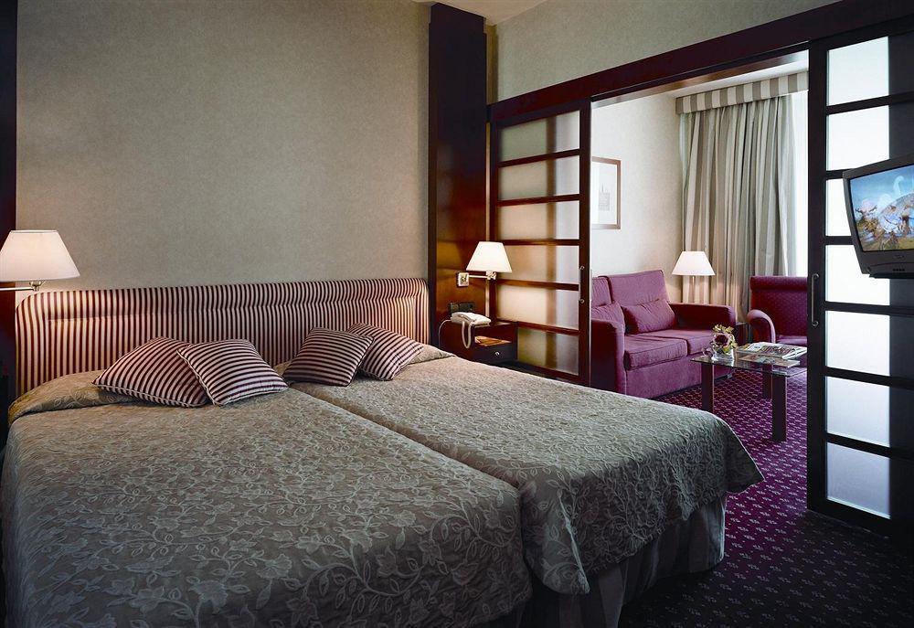 Guitart Grand Passage Hotel Барселона Стая снимка